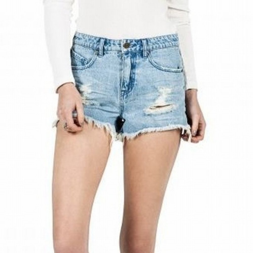 Volcom High & Waisted Shorts Size 25